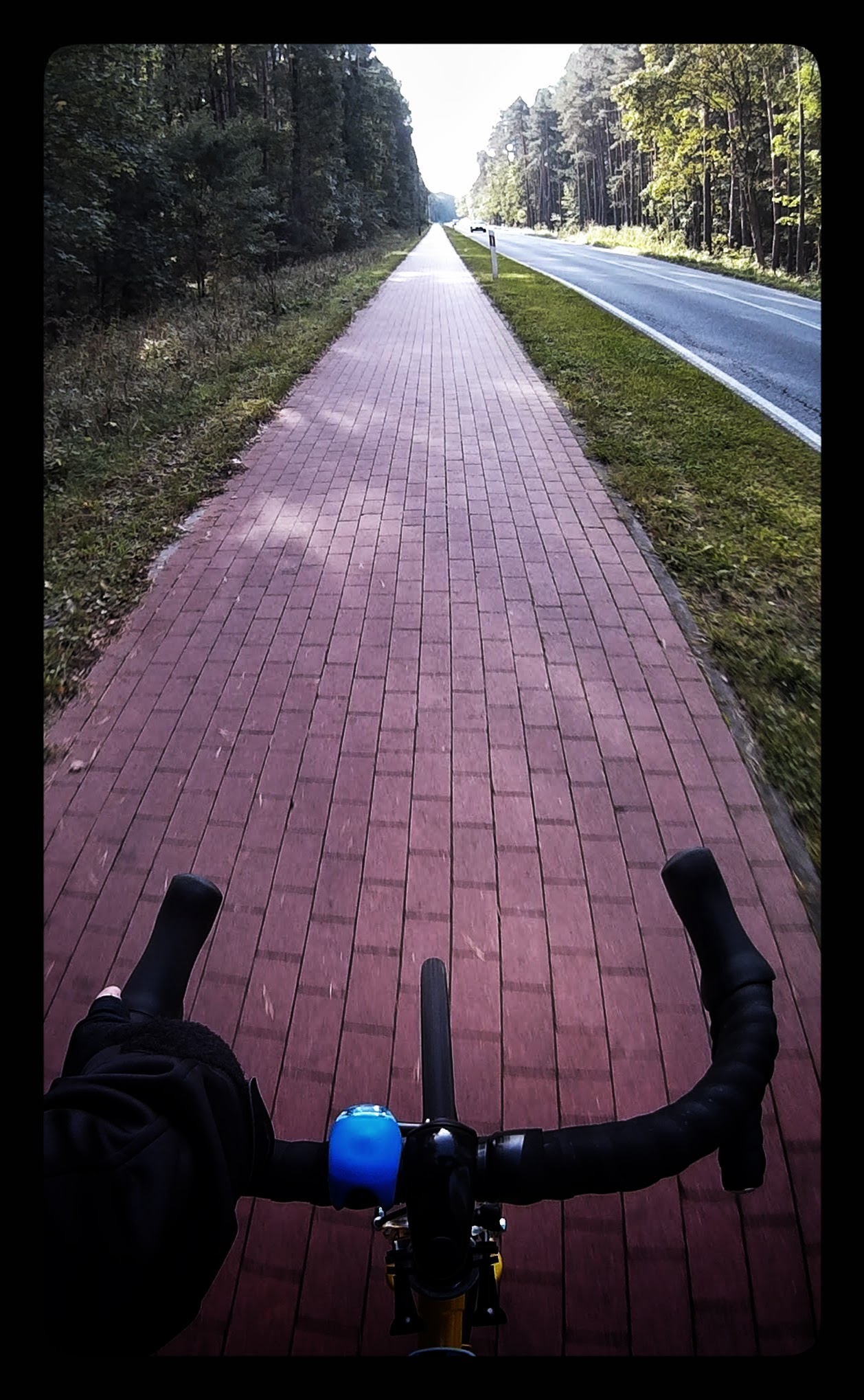 wp-1411924997329 ścieżka rowerowa z kostki polbruk