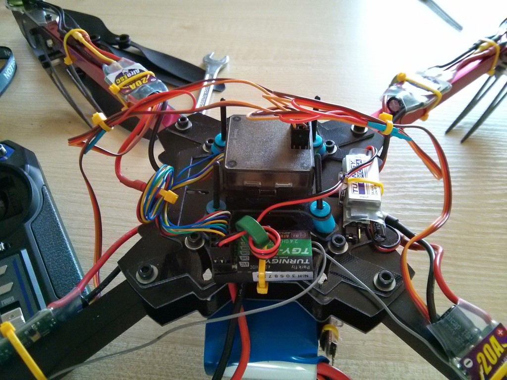 OpenPilot CC3D na ramie x525